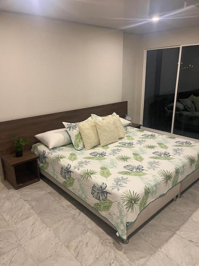 Apartamentos Con Playa Privada Y Vista Al Mar San Andrés Eksteriør billede