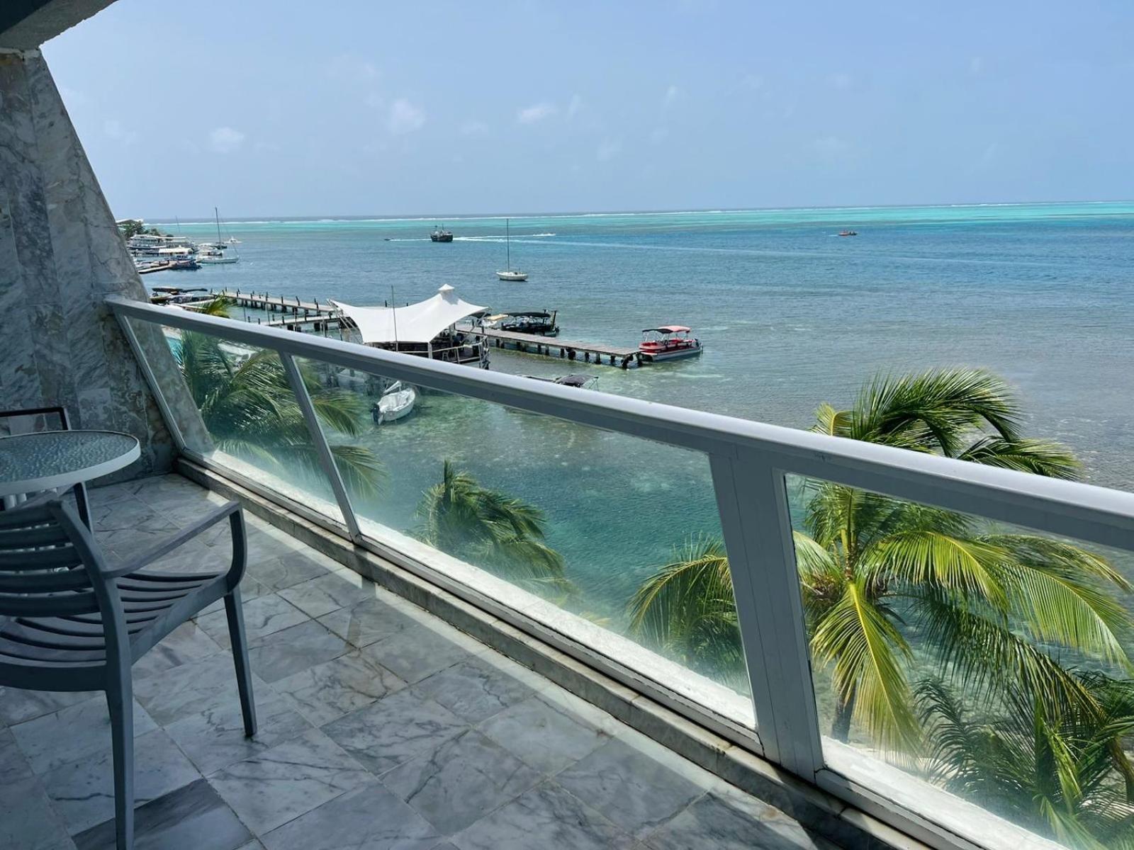 Apartamentos Con Playa Privada Y Vista Al Mar San Andrés Eksteriør billede